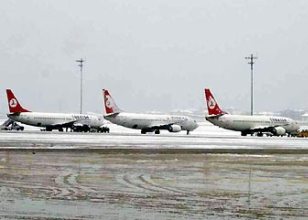 Uçak seferlerinin iptal edilmesine tepki