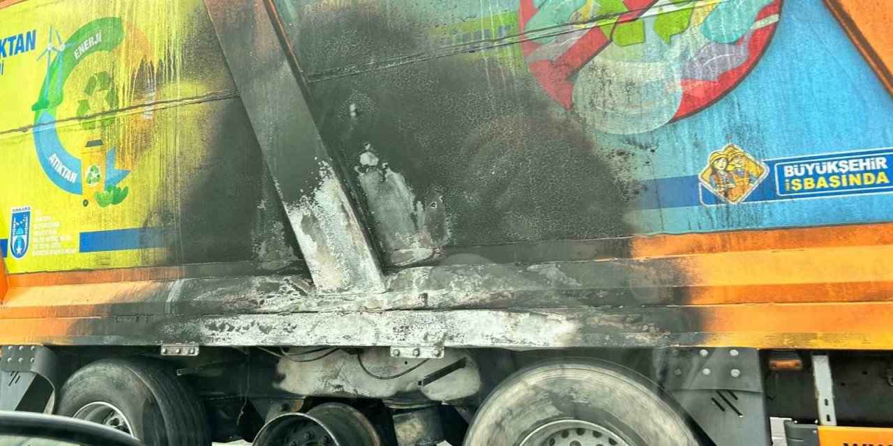 Ankara Büyükşehir Belediyesi’ne ait tır alev aldı