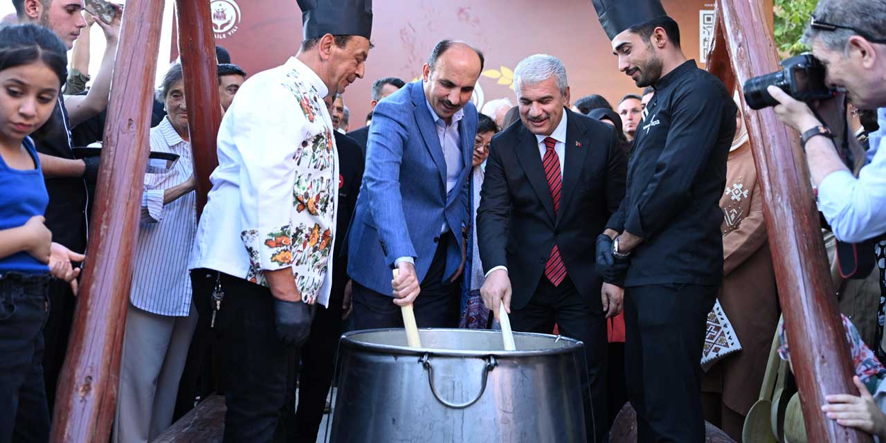 Konya'da Gastronomi Festivali Coşkusu: 3. Konya GastroFest Kapılarını Açtı