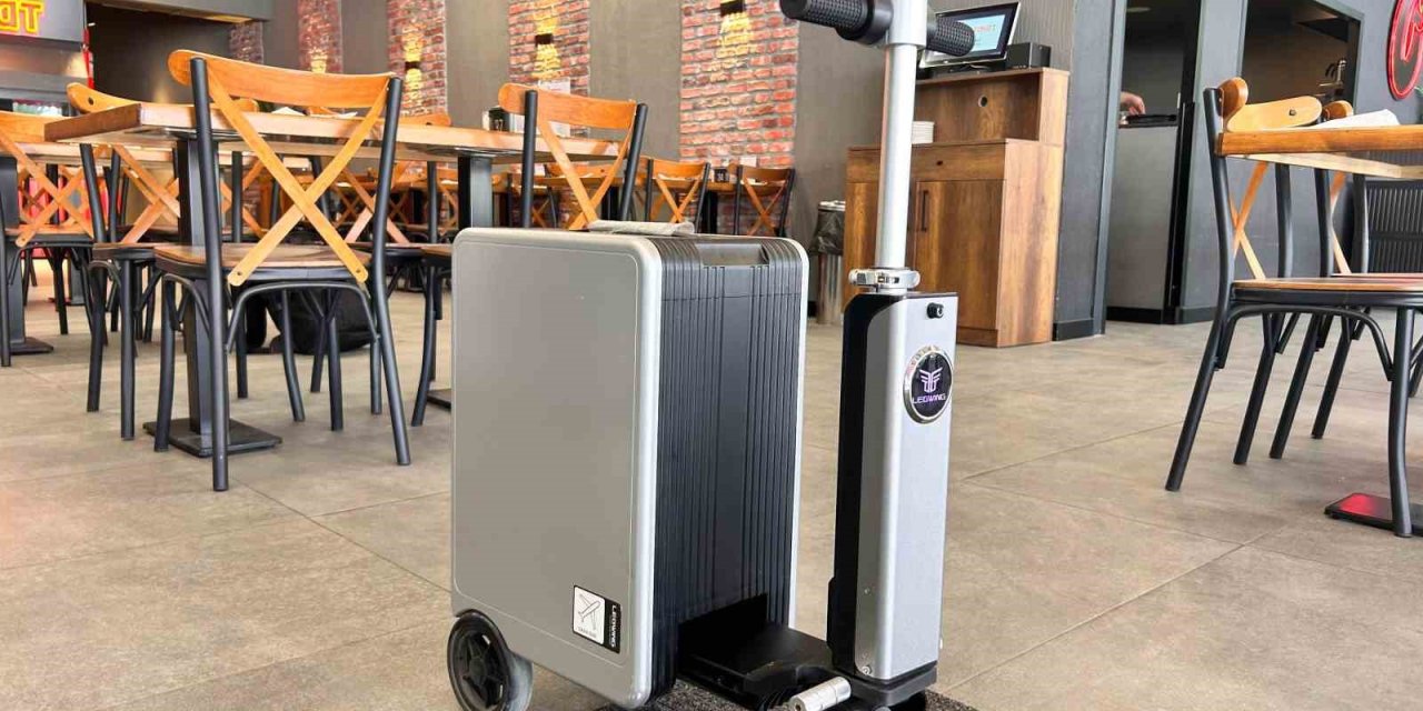 Scooter Valizle Paket Servis Denemesi Sosyal Medyada Viral Oldu