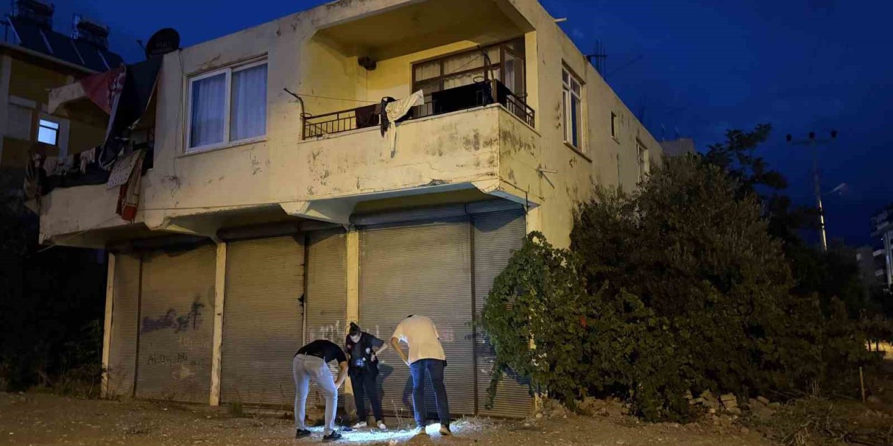 Gazipaşa'da 2. Kattan Düşen Mucize Bebek Yaralı Kurtuldu