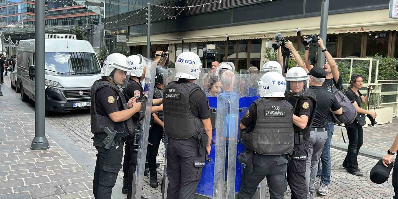 CHP İstanbul İl Başkanlığı’nda gerginlik