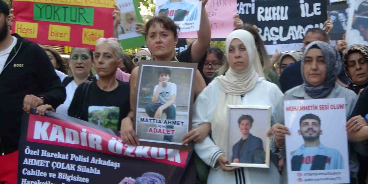 Aileler, kaybettikleri evlatları için yürüdüler