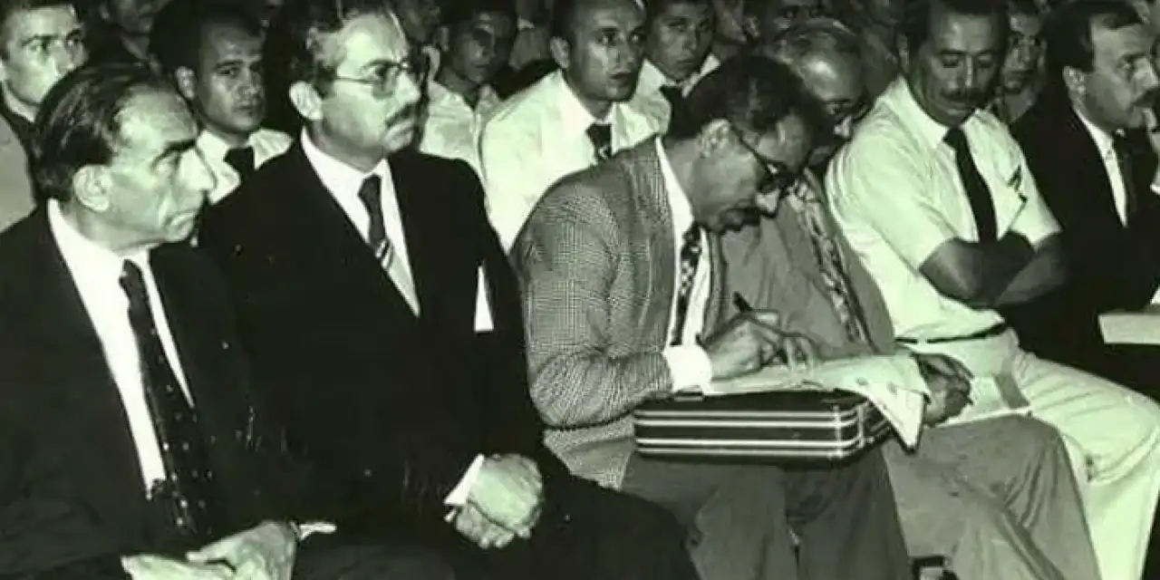 Eski Ticaret ve Kültür Bakanı Agah Oktay Güner Hayatını Kaybetti