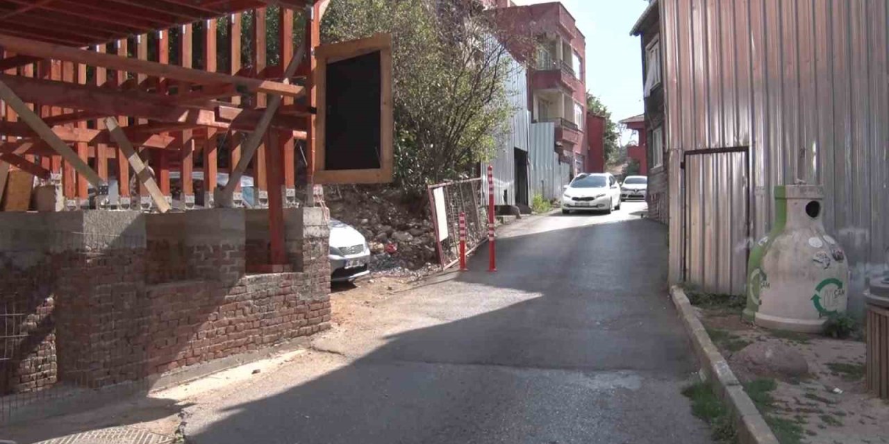 Beykoz’da Tarihi Yapı Tartışması: Yeniden İnşa Edilen Bina Trafik Krizine Yol Açıyor