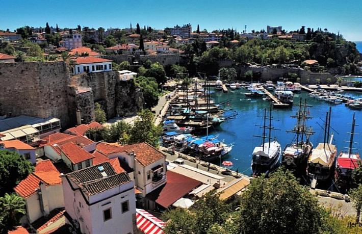 'Antalya Kalesi satılığa çıkarıldı' iddialarına yalanlama