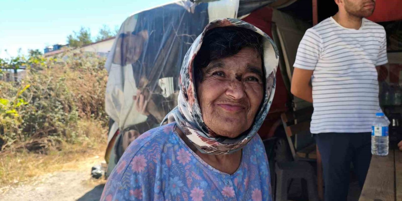 Otobüsten inmeyen kadın için şoförler seferber oldu