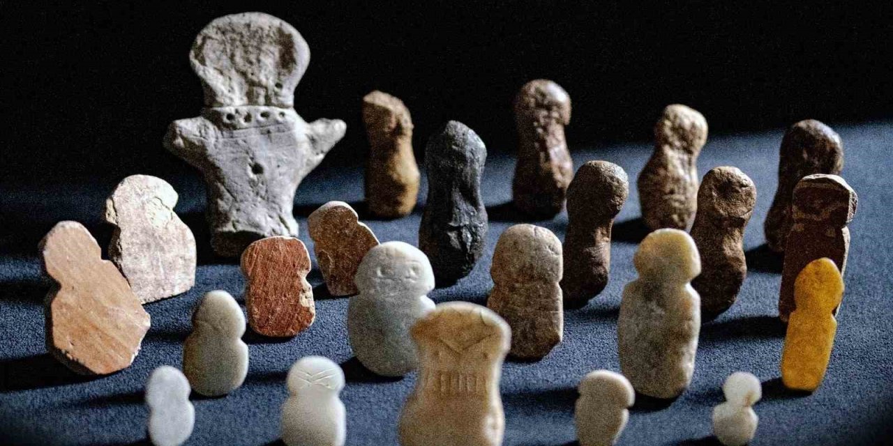 Tavşanlı Höyük’te 4 bin 500 yıllık heykeller gün yüzüne çıktı