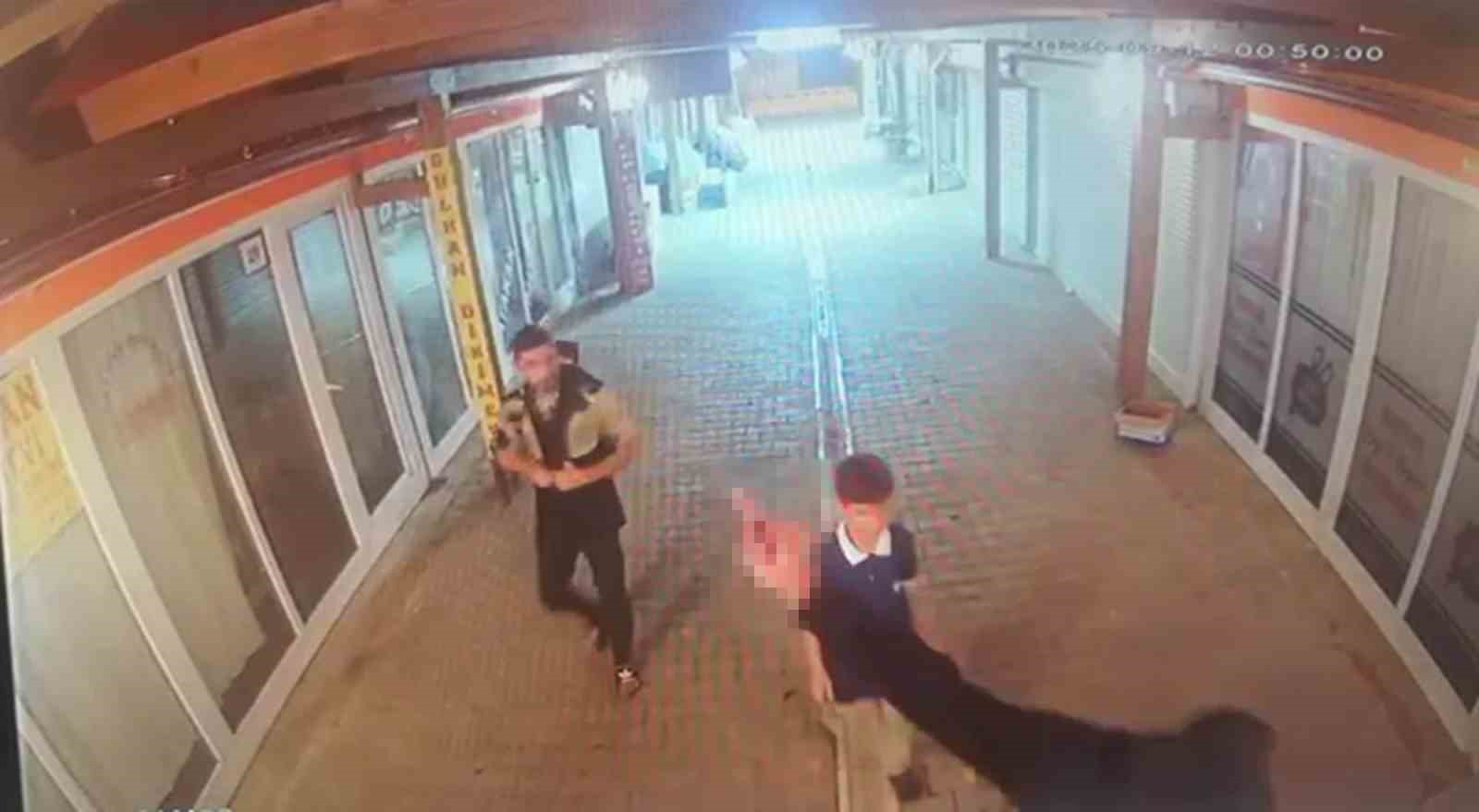 Kameraya el hareketi yaptı polisten karşılığını böyle aldı