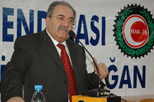 Salim Uslu istifa etti
