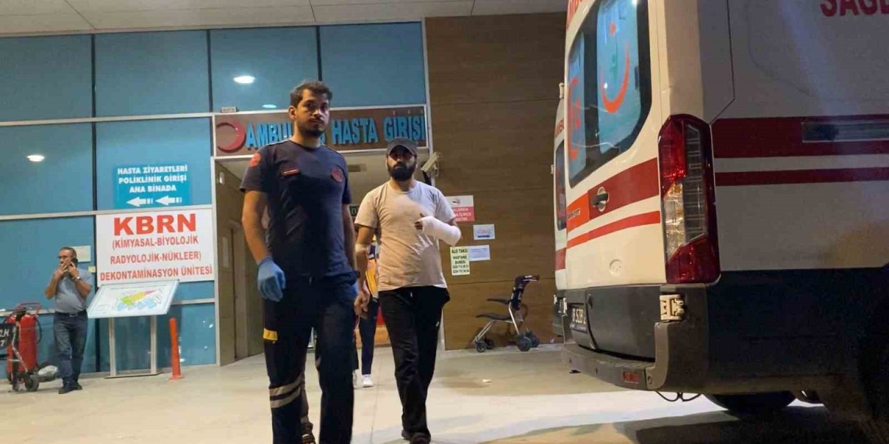Genç adam makineyi keserken kanlar içinde kaldı