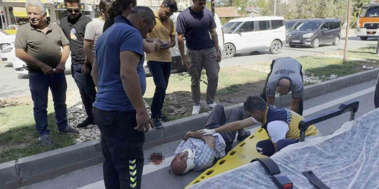 Emekli maaşını çekti, yolun karşısına geçerken otomobil çarpıp kaçtı
