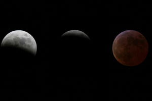 Ay dünyaya yaklaşıyor