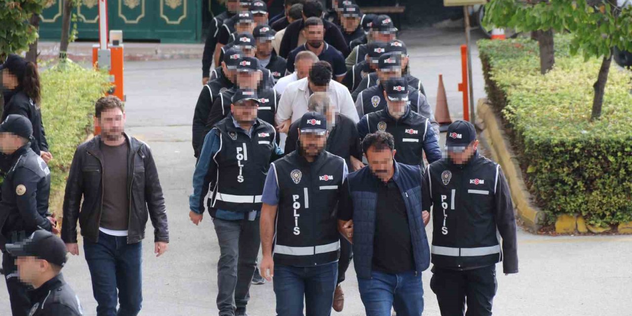 Hayvan ticareti yalanıyla tefecilik polisten kaçmadı