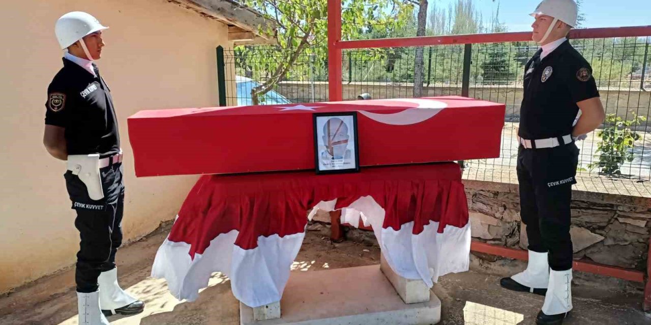 Konya’da hayatını kaybeden emekli emniyet müdürüne son görev