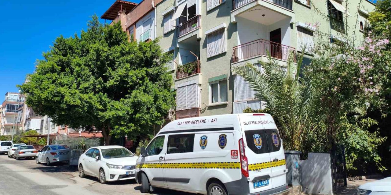 Ölen babasıyla 3 gün aynı evde yaşadı