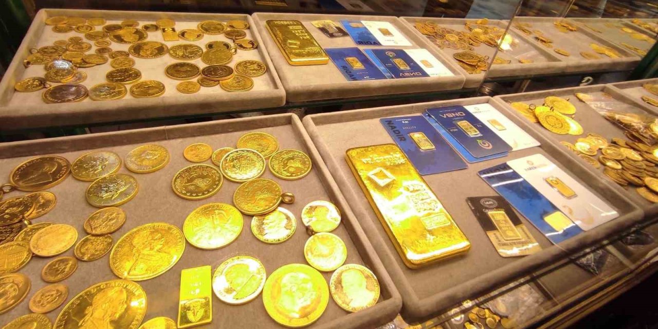 Altın, Fed’in Faiz İndirimi Sonrası Rekor Seviyelere Yükseldi