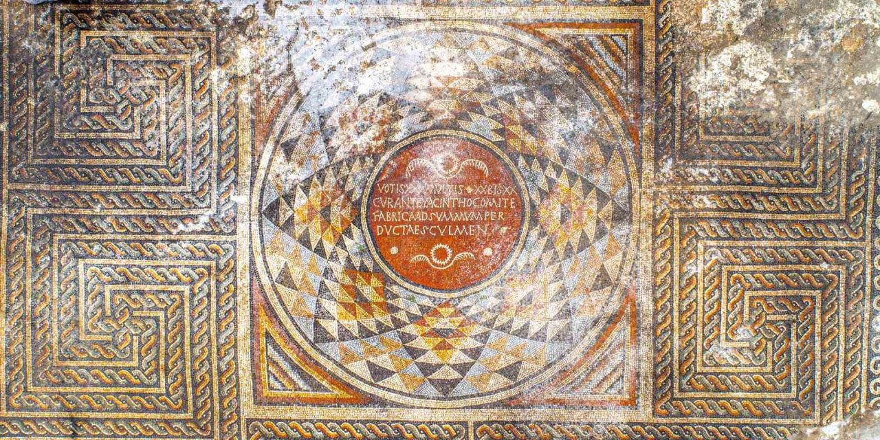 İncesu'da Tarih Gün Yüzüne Çıkıyor: 600 Metrekarelik Mozaik Alan Ortaya Çıktı