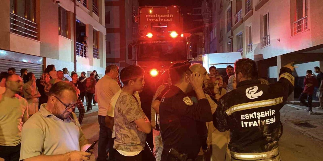 Sürücüler Sokak'ta panik anları! Herkes sokağa döküldü o görüntülü arama yaptı