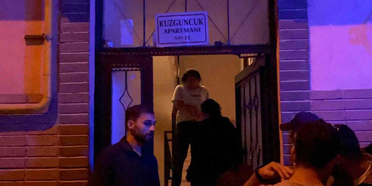 Polisten yardım istedi, elinde sigarayla ambulansa bindi