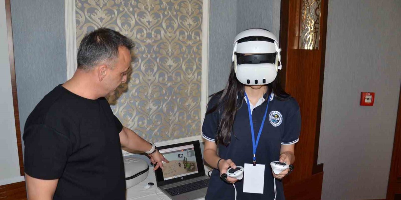 Manisalı Gençler, Metaverse Ortamında Avrupa’yla yarışıyor