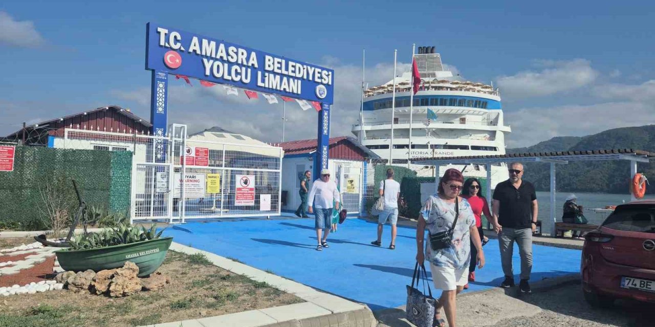 Amasra, Karadeniz’in Kruvaziyer Yıldızı Oldu: Türkiye Genelinde 7. Sırada