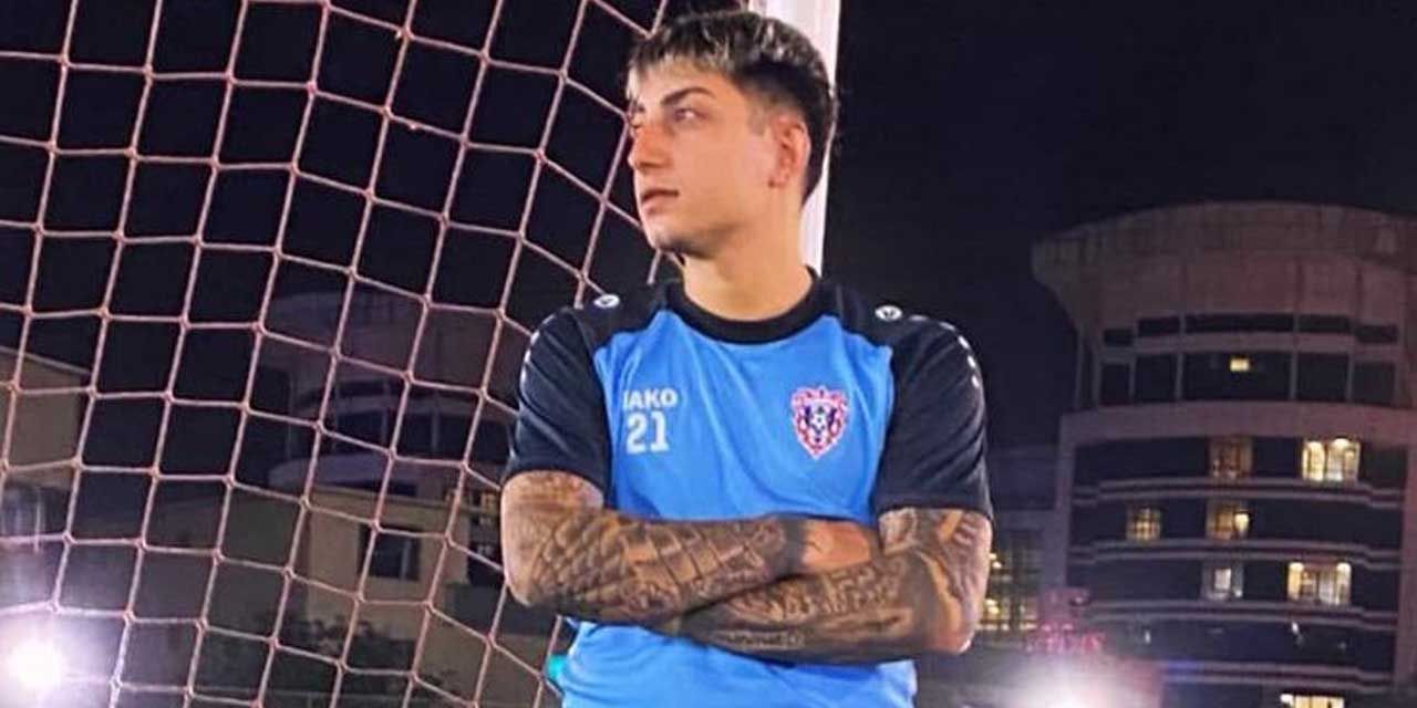 Evinin önünde kurşunlanan genç hayatını kaybetti