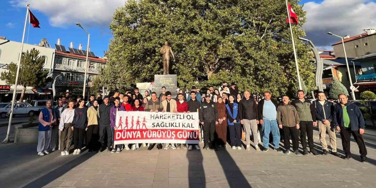 Bozkır’da Dünya Yürüyüş Günü’nde Sağlık ve Çevre İçin Adım Atıldı