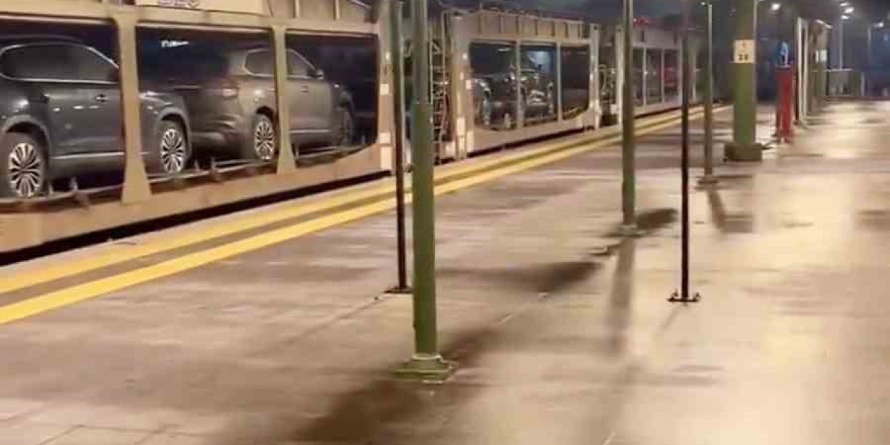 Almanya’dan sipariş edilen Togg'lar trenle Avrupa’ya gidiyor