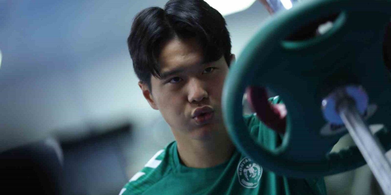 Konyaspor, milli arada çalışmalarını sürdürüyor