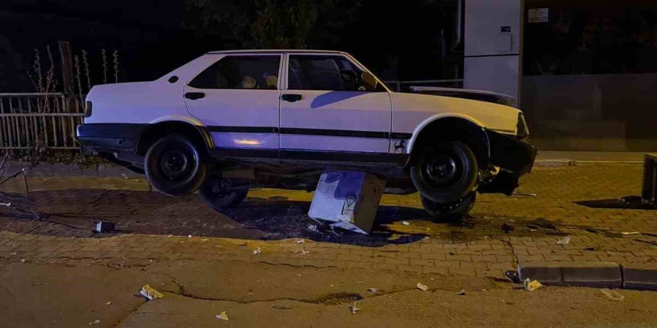 Niğde'de mahallenin elektriklerini kesen kaza