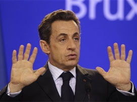 Sarkozy'den müslümanları kızdıracak hamle