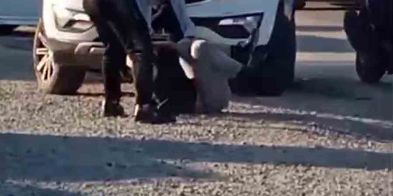 Trafikte öldüresiye dayak! Şikayetçi yok