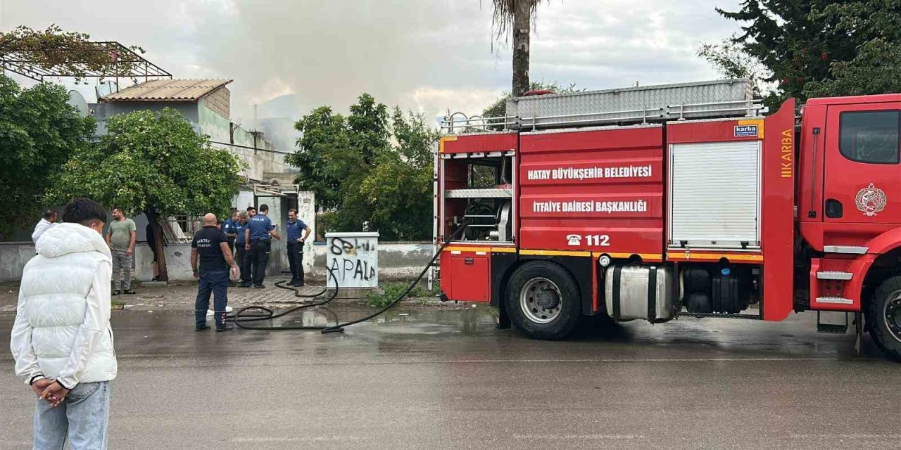 Peş Peşe Yangınlar: İki Ev Kullanılamaz Hale Geldi