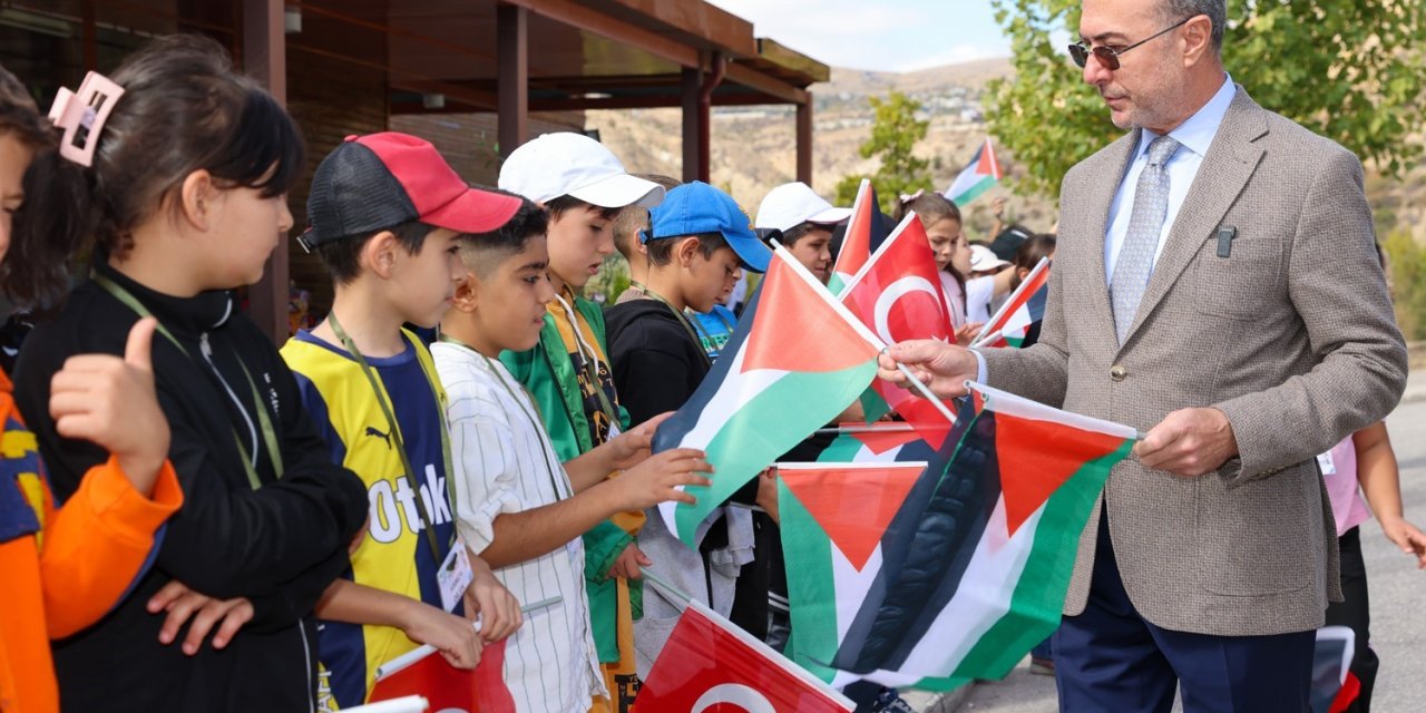 Doğanın Kalbinde Eğitim: Başkan Pekyatırmacı, Sille Tabiat Okulu'nu Ziyaret Etti