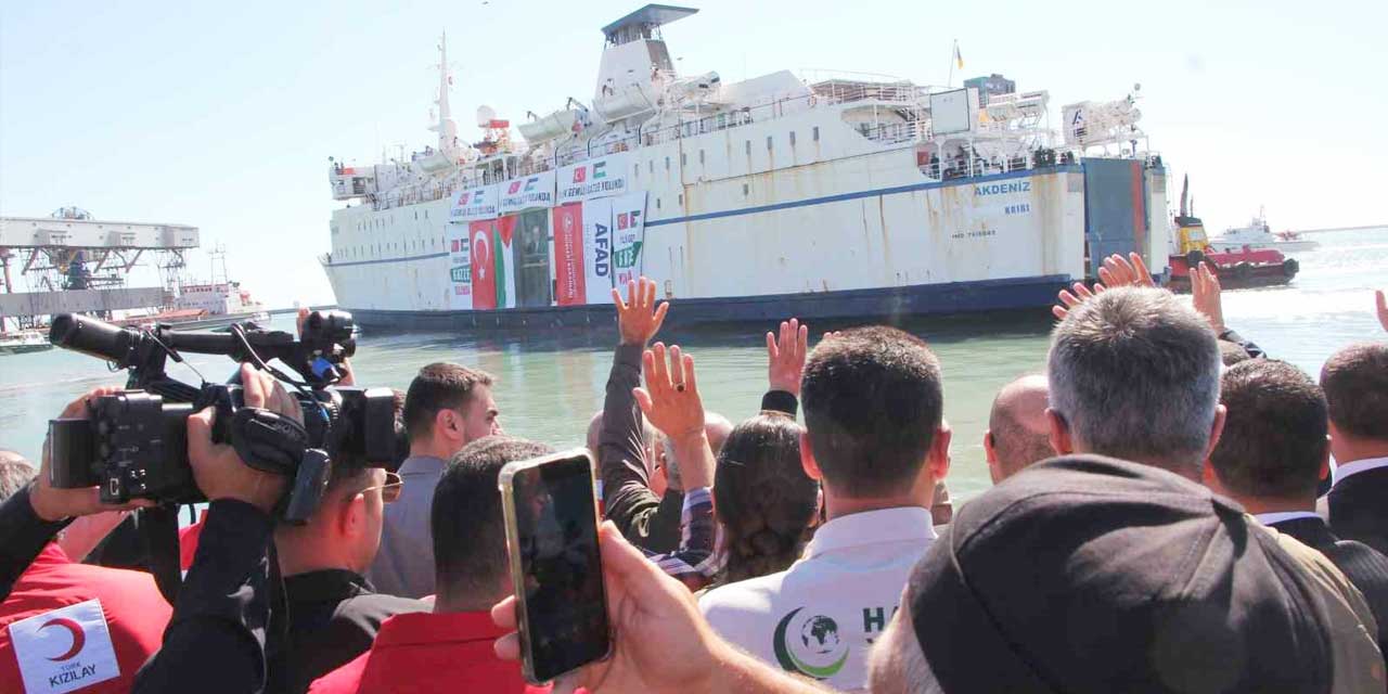 17. İyilik Gemisi Gazze'ye Uğurlandı