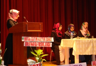 Ereğli'de 'İslamiyet'te Kadının Yeri' semineri