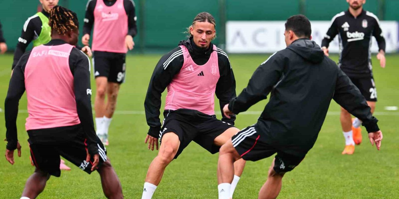 Beşiktaş Konya'ya tam kadro geliyor