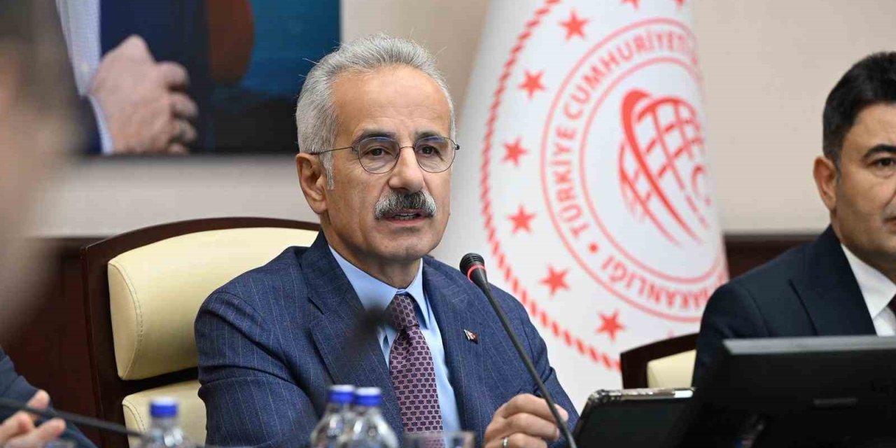 Bakan Uraloğlu: Ulaştırma Yatırımları Ülkeye 1 Trilyon Doların Üzerinde Katkı Sağladı