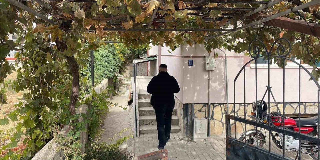 Karaman’da Yalnız Yaşayan 80 Yaşındaki Adam Evinde Ölü Bulundu