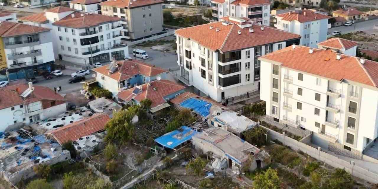 Aksaray'da Kentsel Yaşamın Ortasında Kalan Ahır Krizi Büyüyor