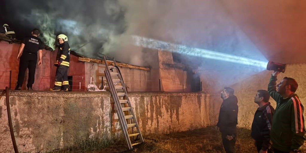 Konya'da Alevler Konuttan Konuta Atladı: Büyük Hasar Oluştu