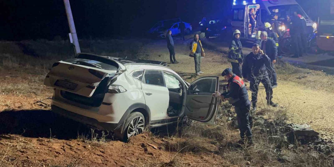 Çocuk sürücü kazada can verdi: Alkol şişeleri dikkat çekti