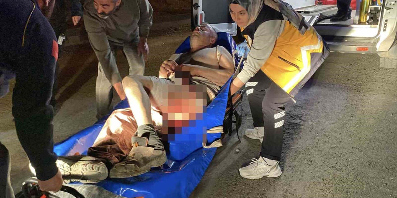 Aksaray'da Şok Saldırı: Gasp Kurbanı Şahıs 8 Yerinden Bıçaklandı