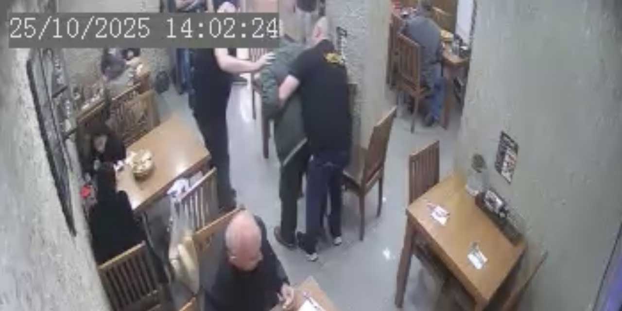 Lokantada Heimlich manevrasıyla müşterinin hayatını kurtardı
