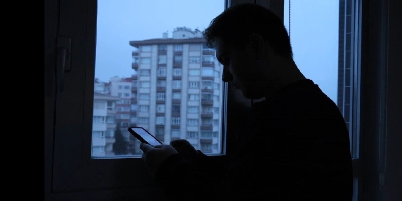 Teknolojinin 2 saatten fazlası zarar vermeye başlıyor