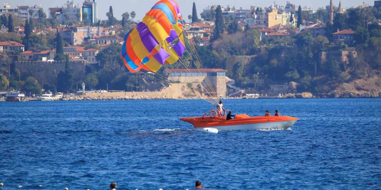 Antalya yaza doyamadı: Hava 26 derece