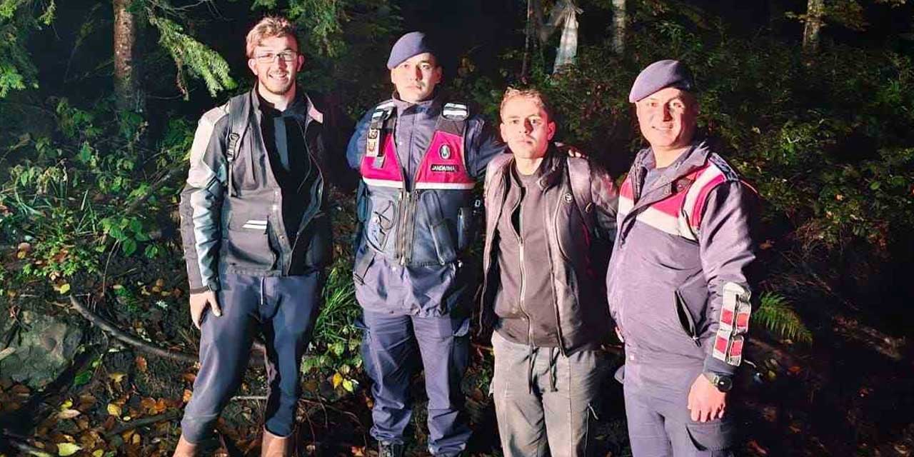 Mantar toplarken ormanda kaybolan 2 genci ekipler kurtardı
