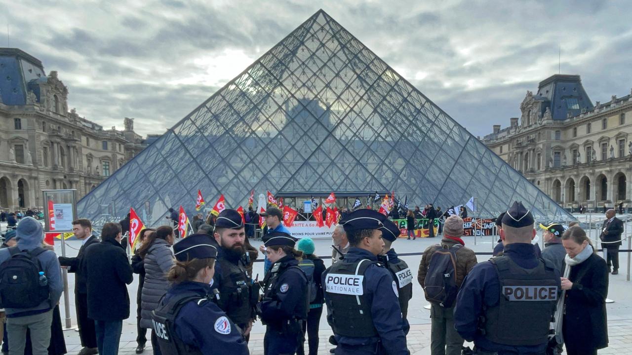 Louvre soyguncuları yakalandı