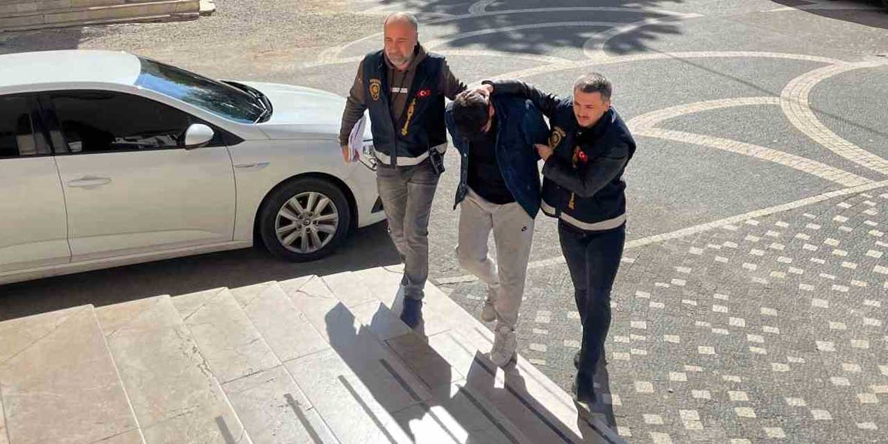 Polis Takibi Sonuç Verdi: 300 Hap ve Sahte Kimlik Ele Geçirildi